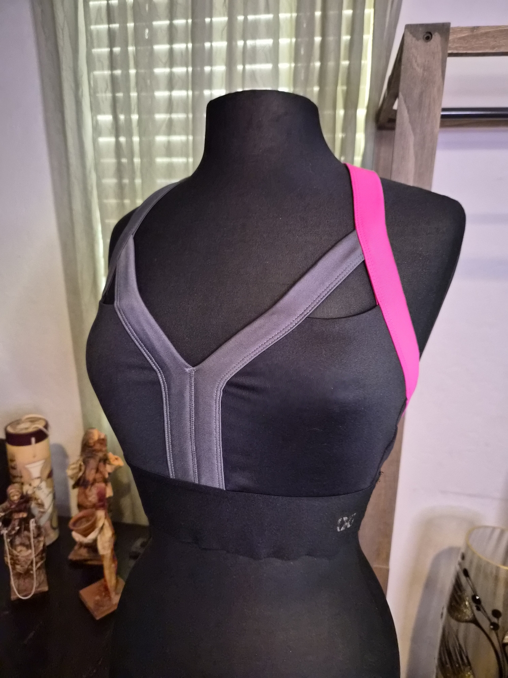 2(X)IST Black, Pink & Gray Sports Bra #0202 *see ptp
